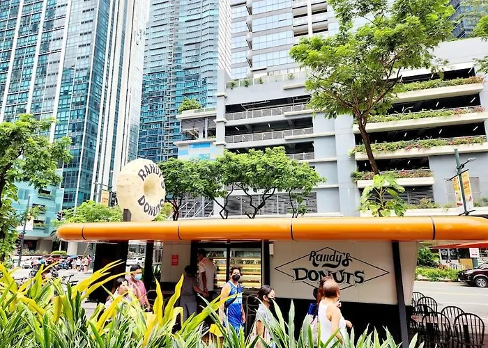 Casa Antonio At Uptown Parksuites Two Manila