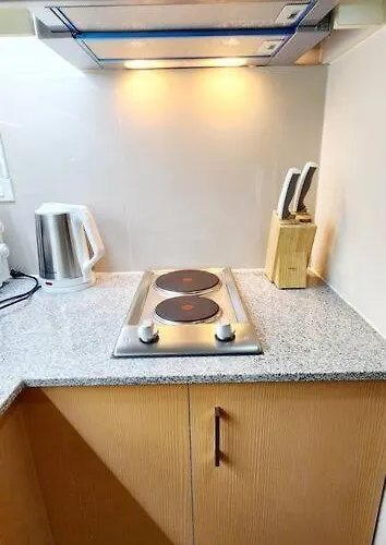 Apartamento Casa Antonio At Uptown Parksuites Two